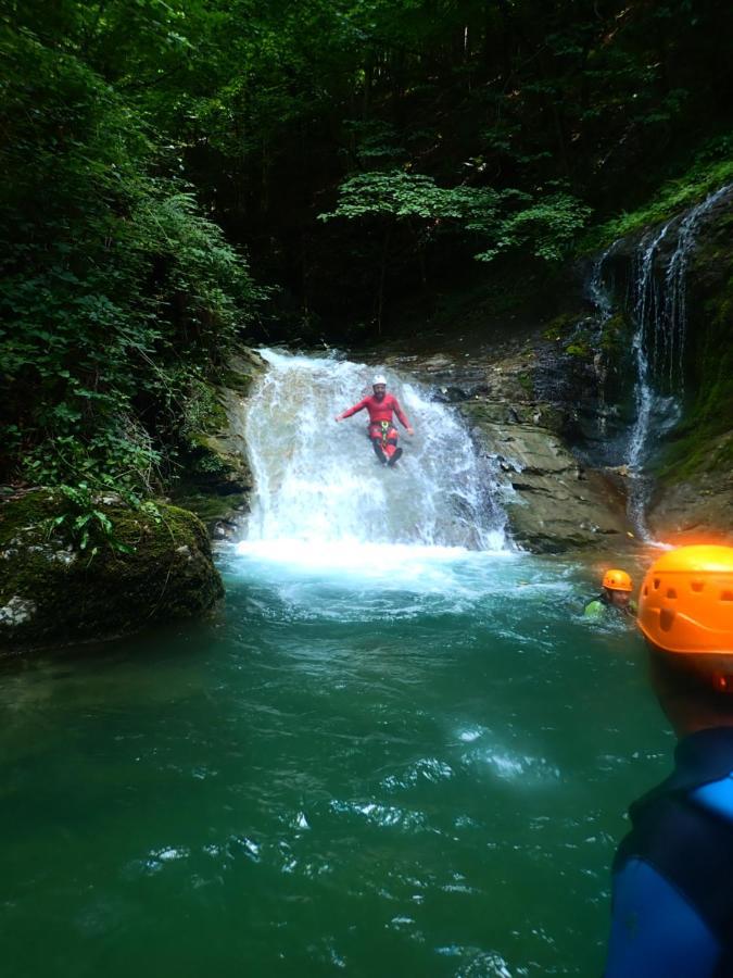 Au Pied Du Vercors Tout Est Permis La Riviere  Exteriör bild